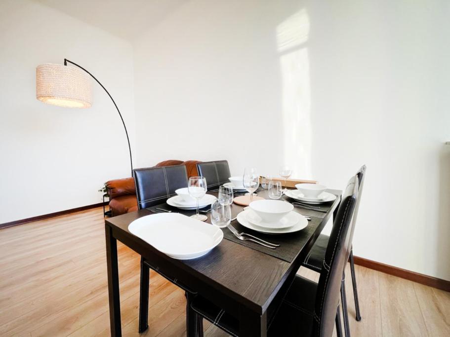 20 Min Duomo *Design Apartment* Milan Bagian luar foto