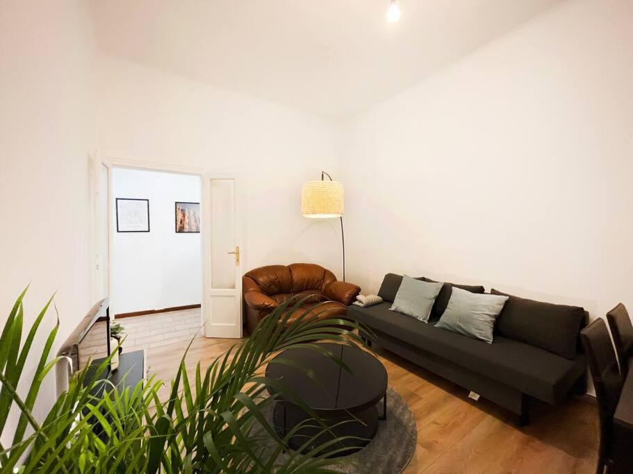 20 Min Duomo *Design Apartment* Milan Bagian luar foto